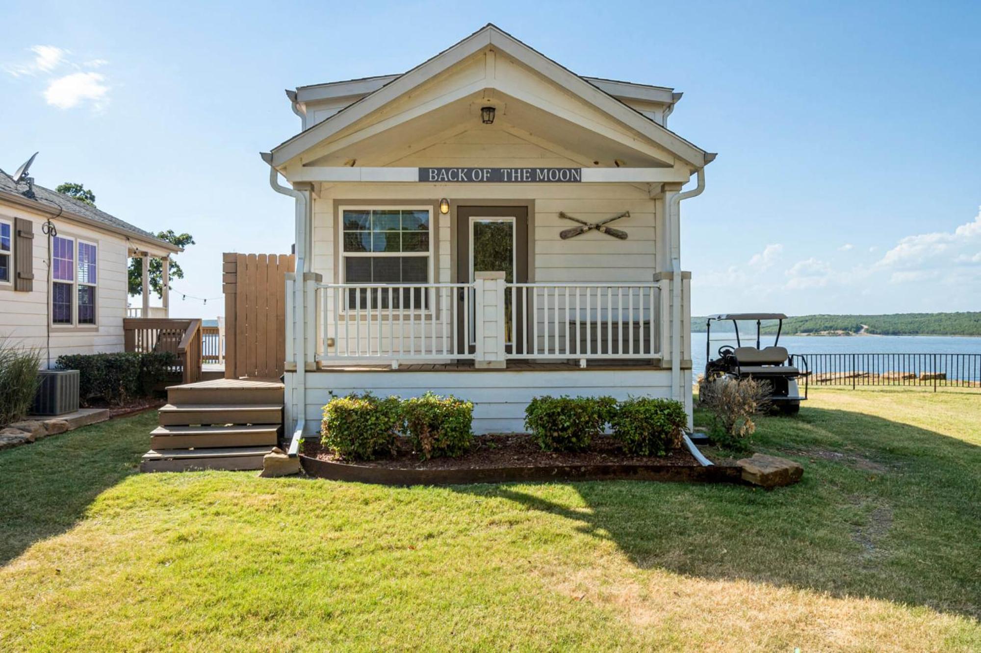Crosstimbers Marina And Cottages Sperry Екстериор снимка