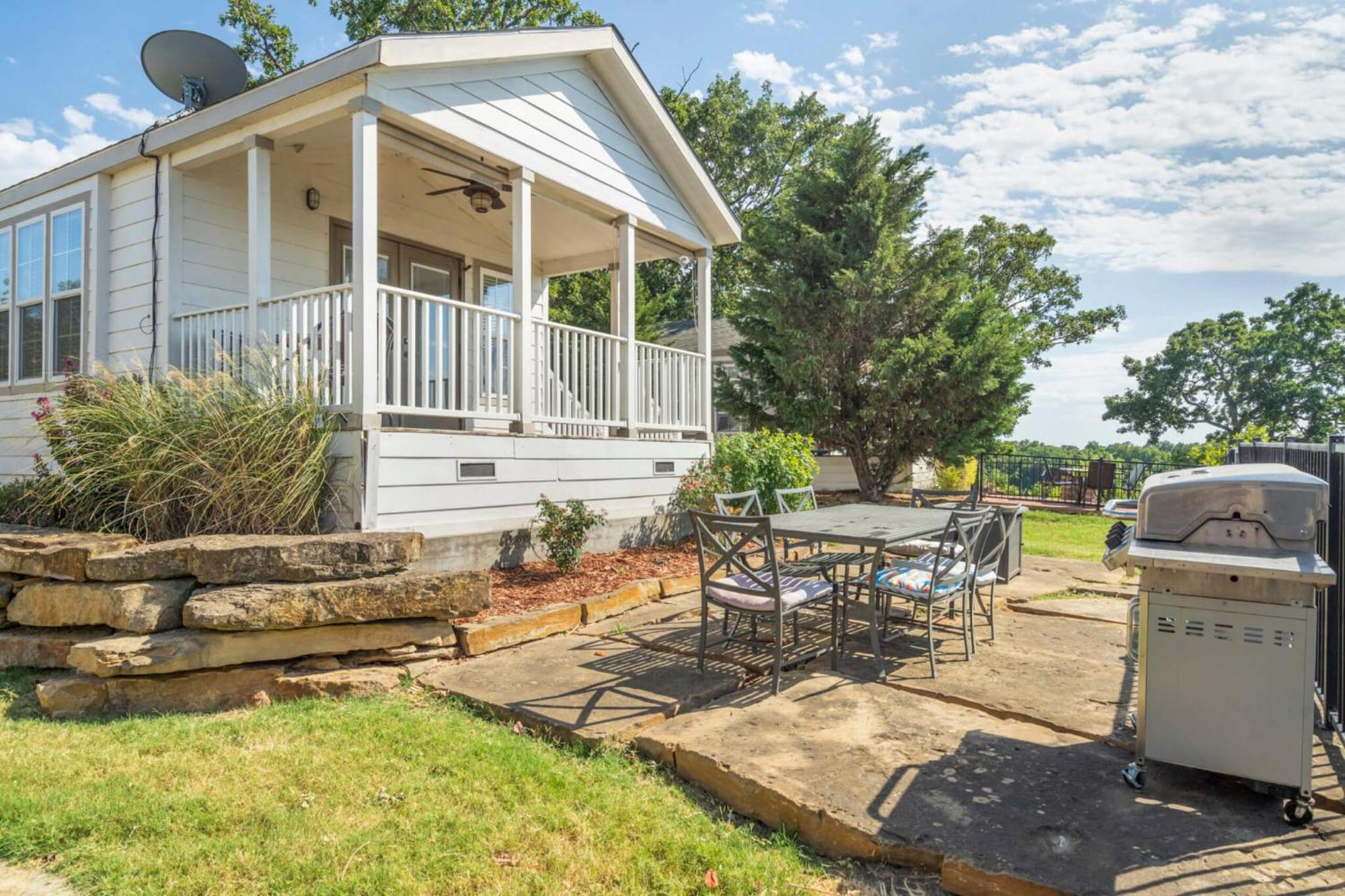 Crosstimbers Marina And Cottages Sperry Екстериор снимка